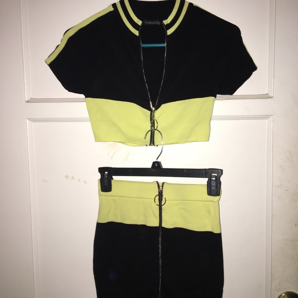Black and Yellow Set